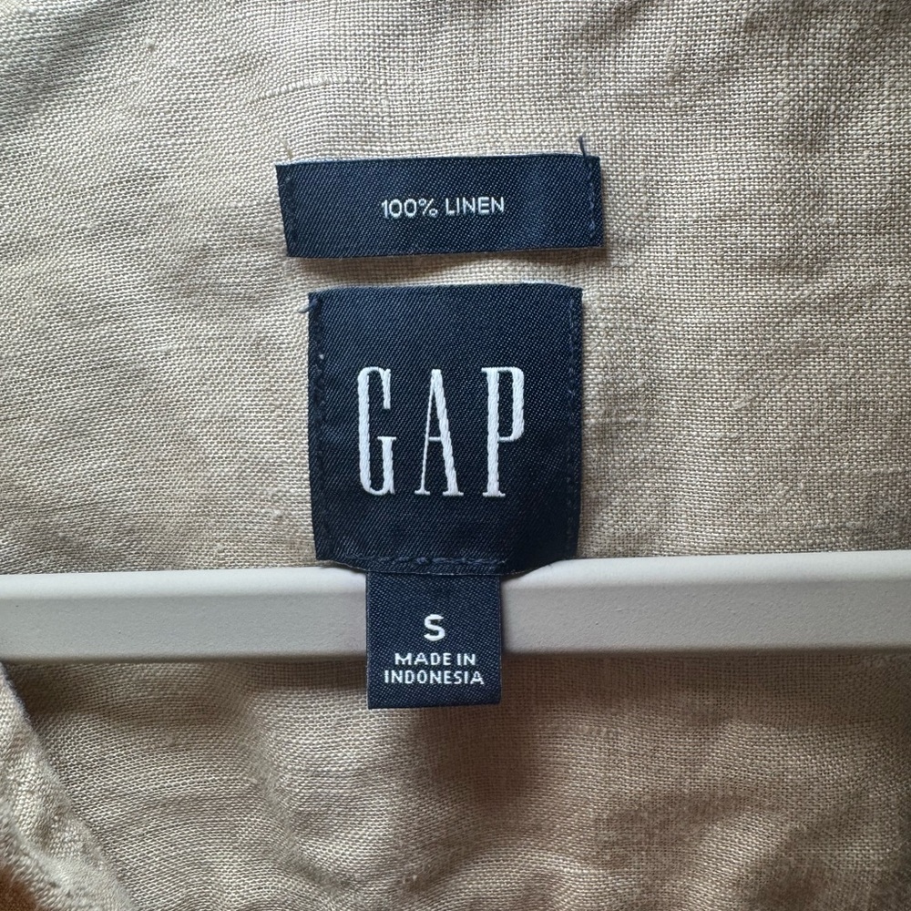GAP Neutral Beige Linen V-Neck Collar Short Sleeve Top - Picture 6 of 7